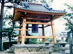 陽厳寺の梵鐘 新潟県糸魚川市田屋 平成10年８月 3尺3寸